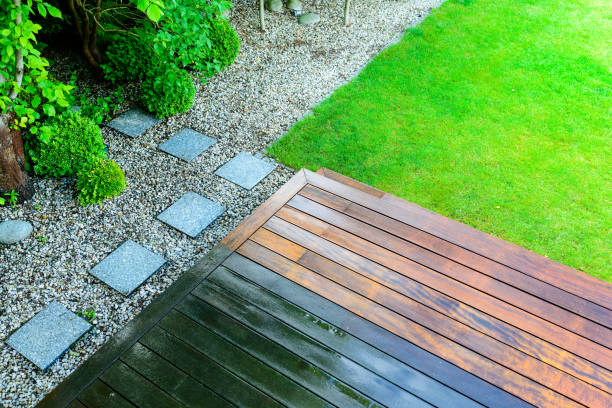Best Pool Deck Cleaning  in Dover, FL