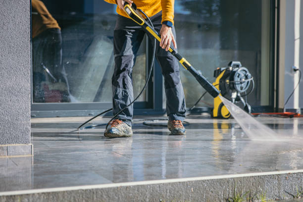 Best Parking Lot and Garage Cleaning  in Dover, FL